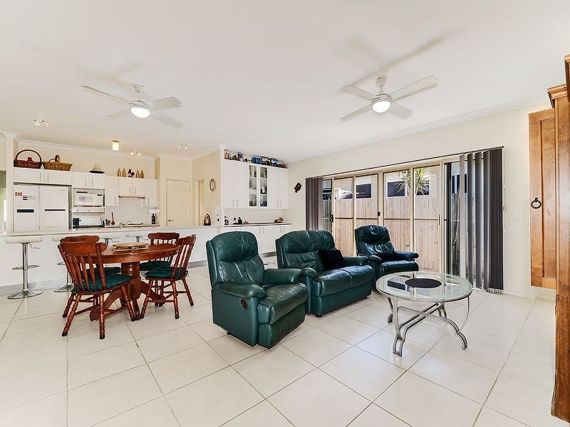 8 Koala Close, North Lakes QLD 4509