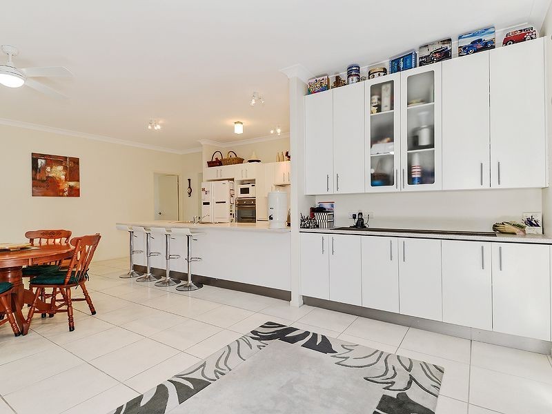 8 Koala Close, North Lakes QLD 4509
