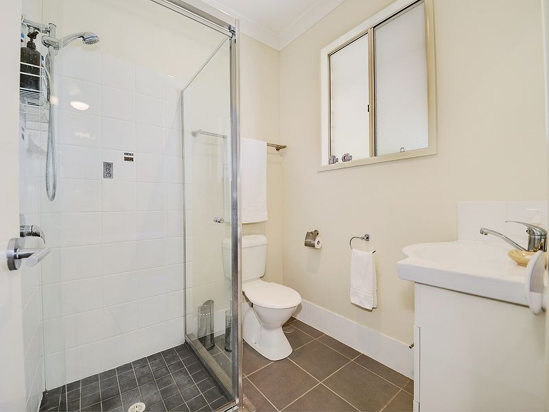 8 Koala Close, North Lakes QLD 4509