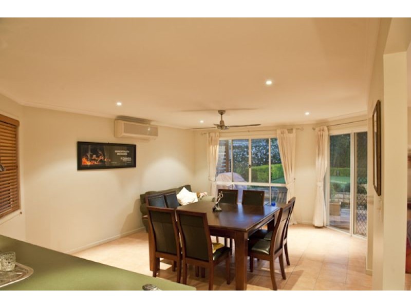 27 Hayward Avenue, Cashmere QLD 4500