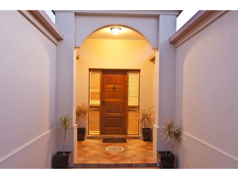 27 Hayward Avenue, Cashmere QLD 4500