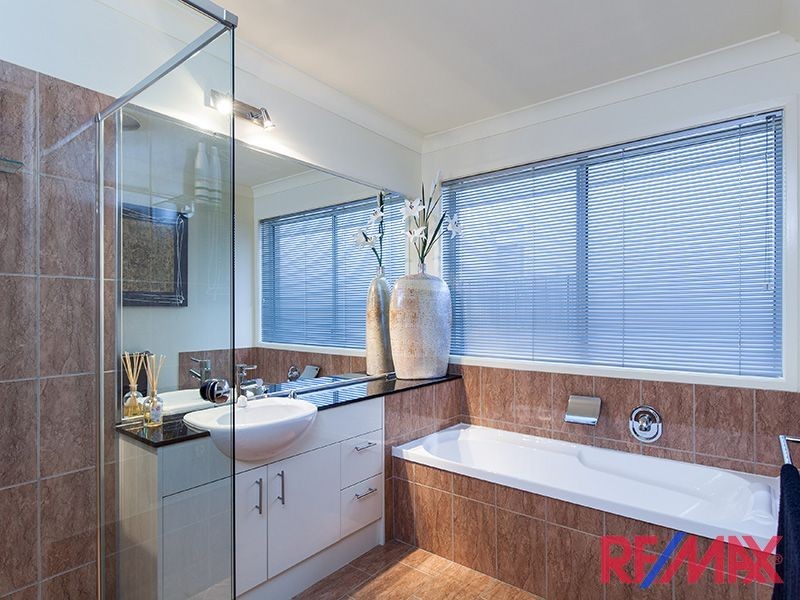 28 Sandpiper Avenue, North Lakes QLD 4509