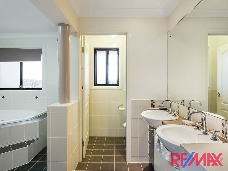 17 GANNET CIRCUIT, North Lakes QLD 4509