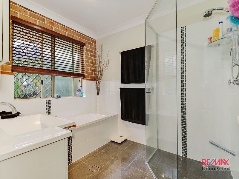 3 Pandanus Street, Kallangur QLD 4503
