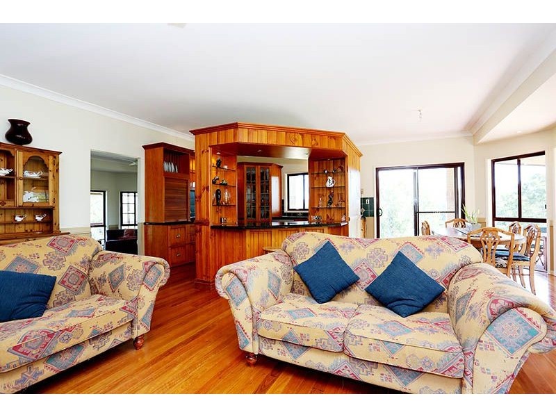 39 SADDLEBACK DRIVE, Dayboro QLD 4521
