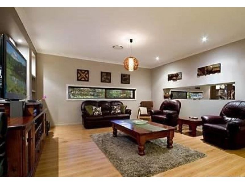 4 Faldo Court, North Lakes QLD 4509