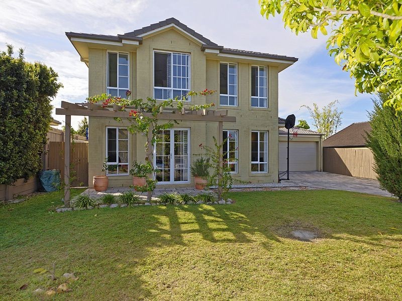 10 Albatross Close, North Lakes QLD 4509