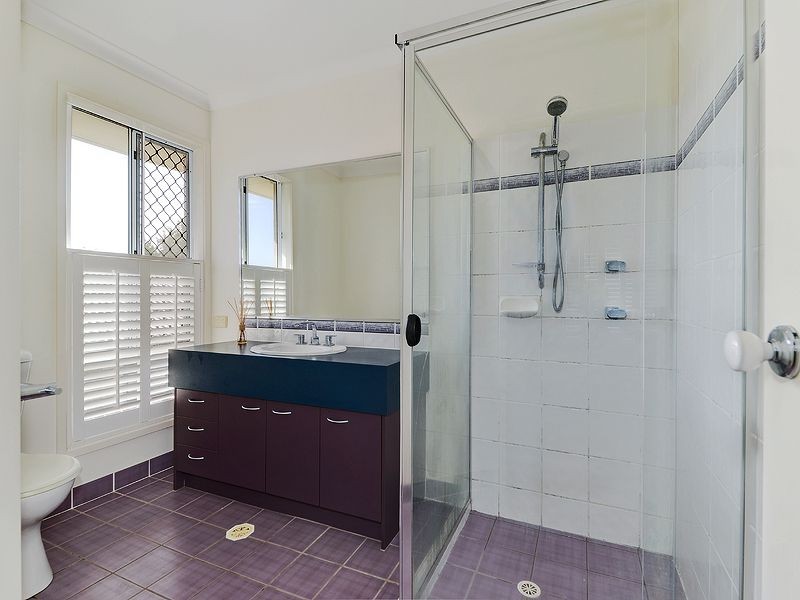 10 Albatross Close, North Lakes QLD 4509