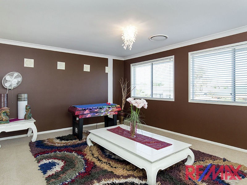 22 Kowari Crescent, North Lakes QLD 4509