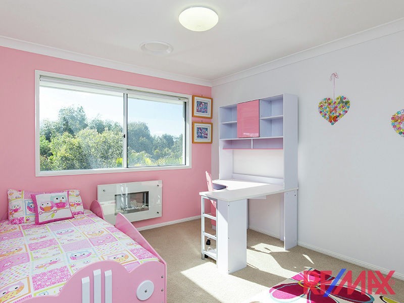 22 Kowari Crescent, North Lakes QLD 4509