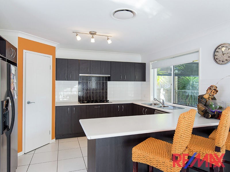 22 Kowari Crescent, North Lakes QLD 4509