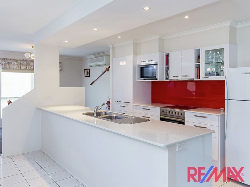 13 Winter Rd, Kallangur QLD 4503