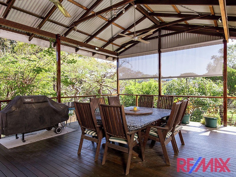 9 Brook St, Everton Park QLD 4053