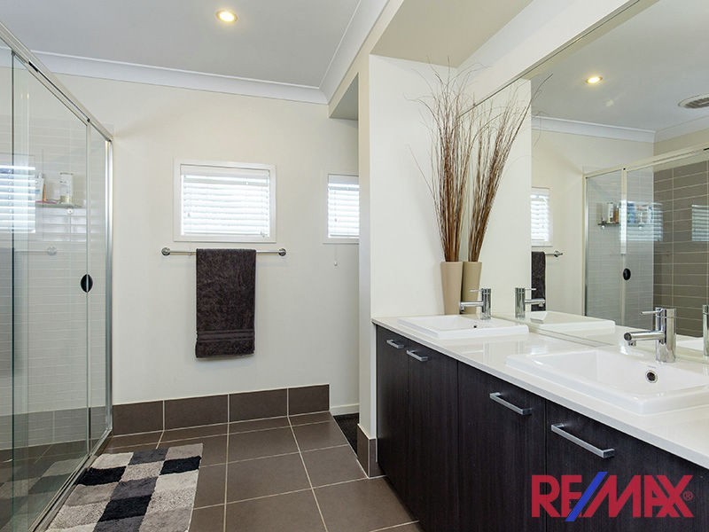 8 Faldo Court, North Lakes QLD 4509