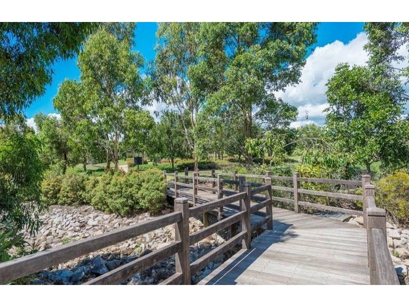 8 Faldo Court, North Lakes QLD 4509