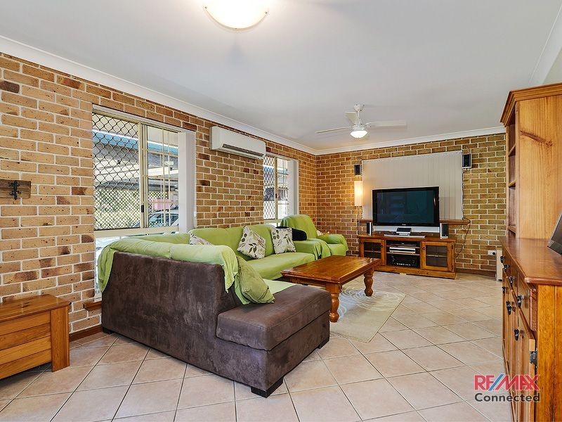 3 Pandanus Court, Kallangur QLD 4503