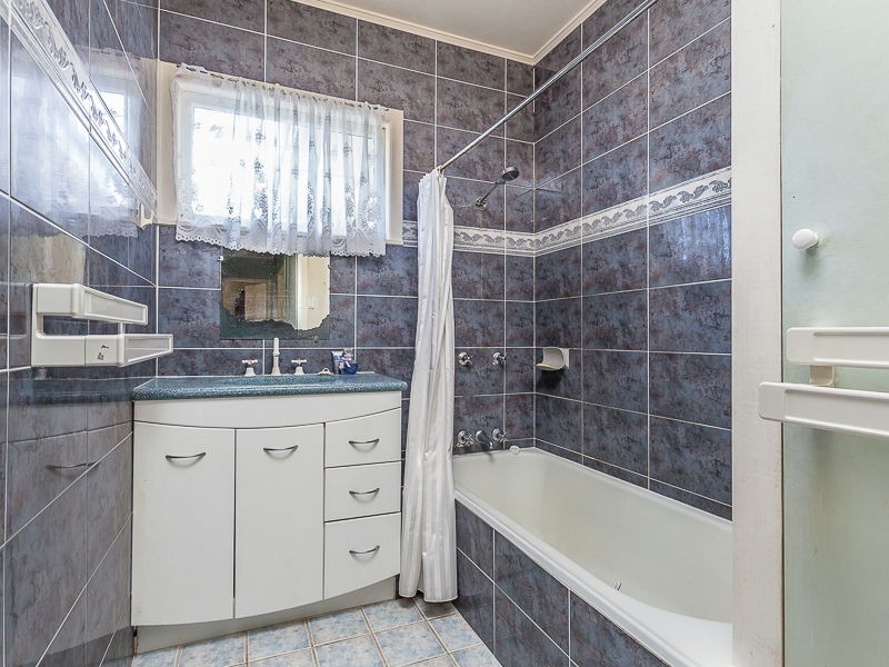 25 Station Avenue, Northgate QLD 4013