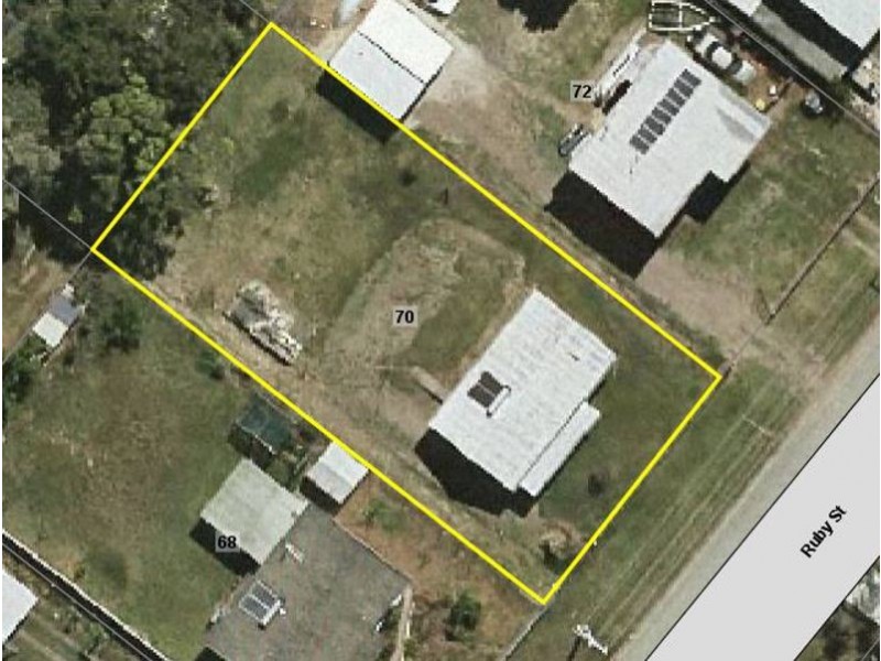 70 Ruby St, Caboolture QLD 4510