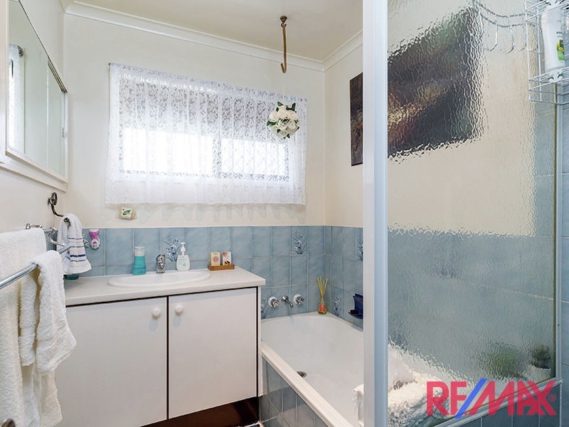 32 Sylvester Dr, Kallangur QLD 4503