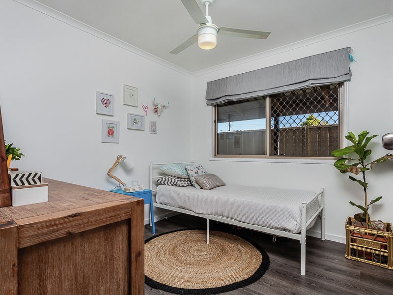 54 Sportsground St, Redcliffe QLD 4020