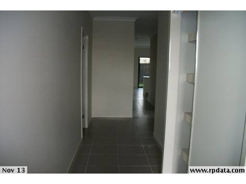 20 Dunes Cres, North Lakes QLD 4509