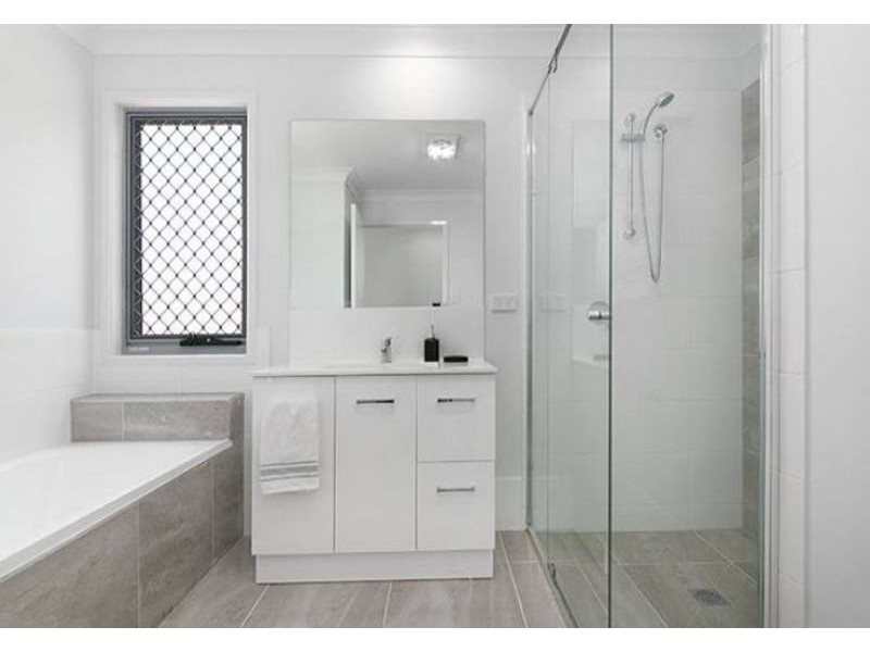 35 Admiralty Circuit, Lawnton QLD 4501