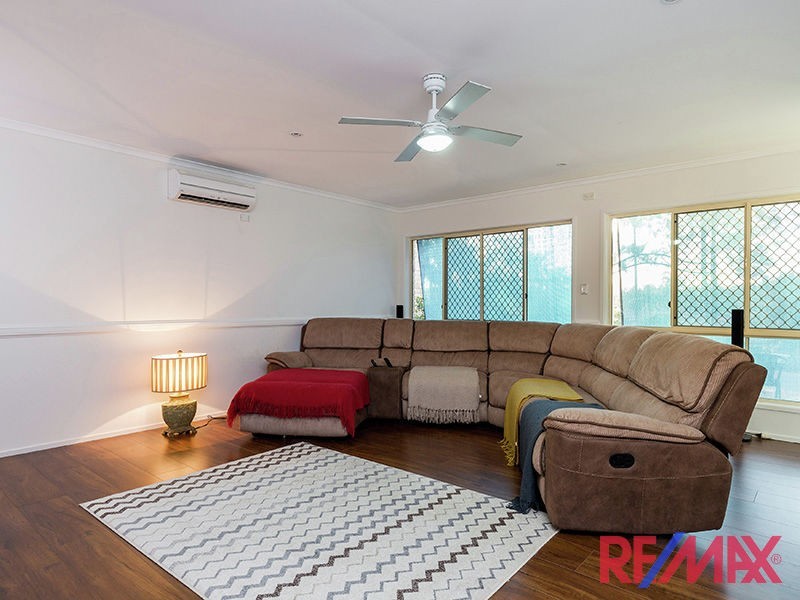 104-106 Hawthorn Rd, Burpengary QLD 4505