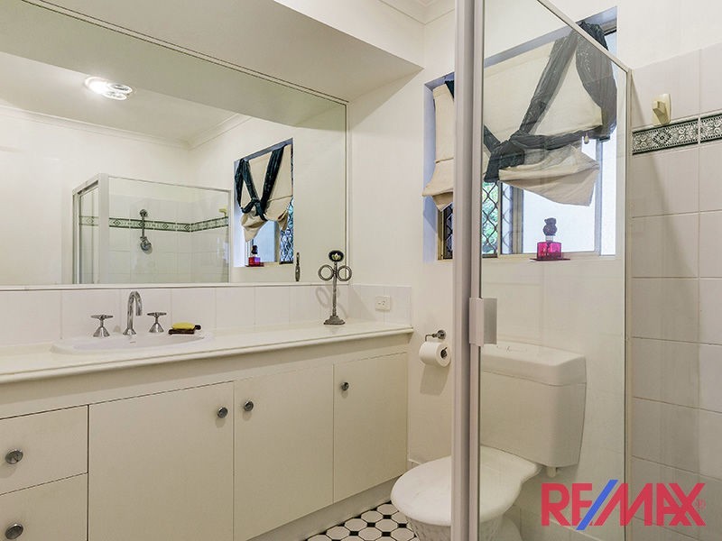 104-106 Hawthorn Rd, Burpengary QLD 4505