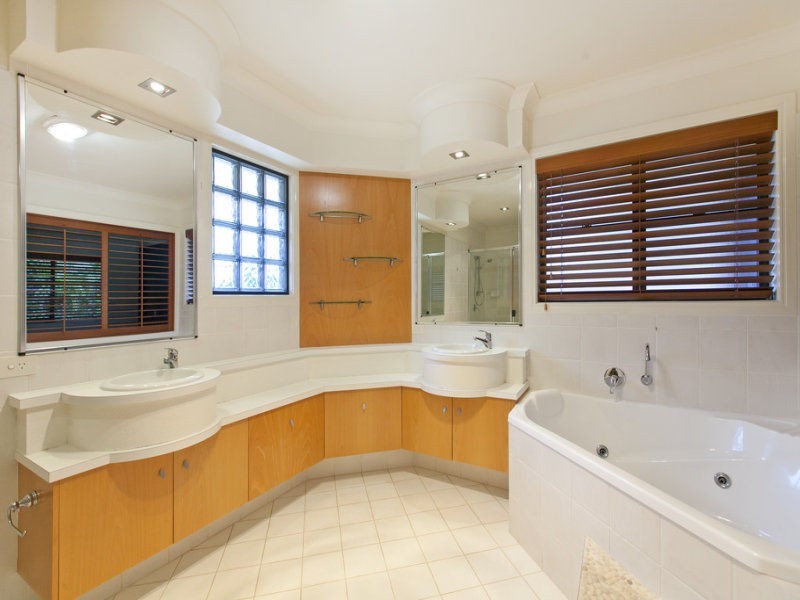 9 Bertson Crescent, Wellington Point QLD 4160