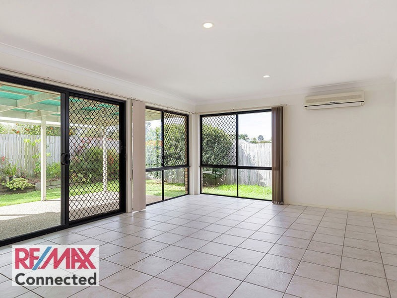 7 Mowbray Court, Kallangur QLD 4503