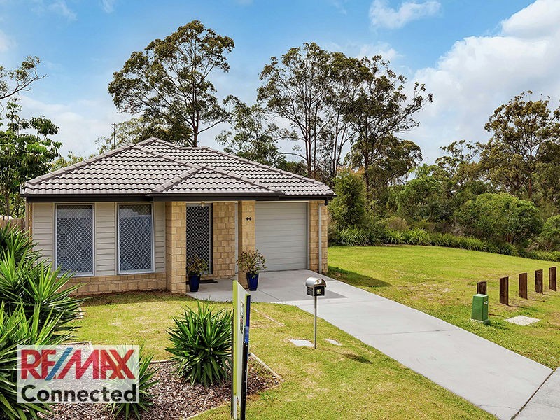 44 Birchgrove Crescent, Kallangur QLD 4503