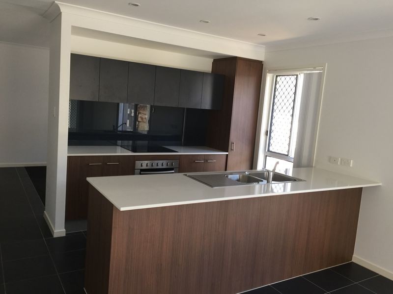 16 Yarrow Cct, Griffin QLD 4503