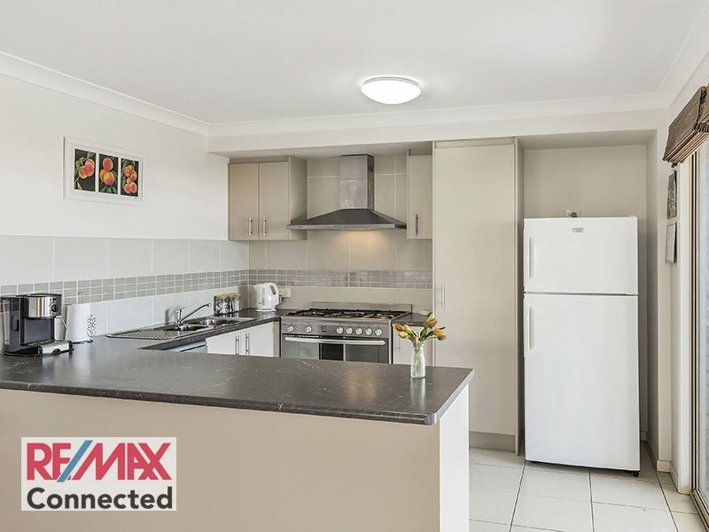 39 Daintree Cct, North Lakes QLD 4509