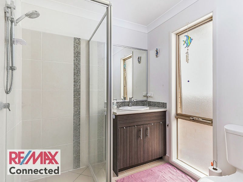 39 Daintree Cct, North Lakes QLD 4509