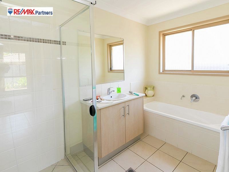 2/36A Tavistock Street, Torquay QLD 4655