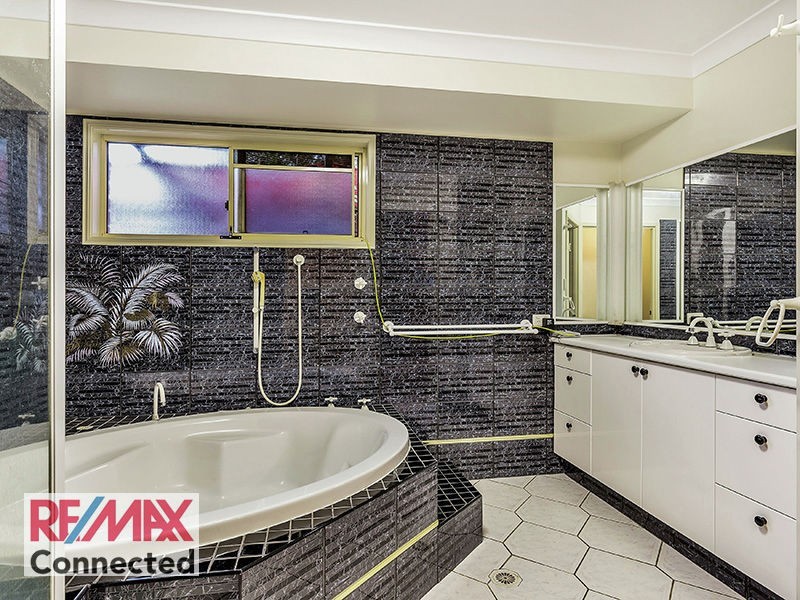 7 Birchgrove Cres, Kallangur QLD 4503