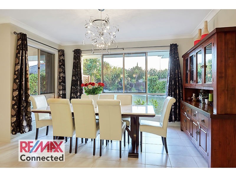 2 Satinay Parade, North Lakes QLD 4509