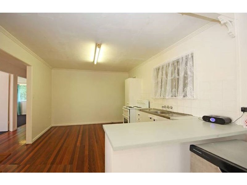 172 School Road, Kallangur QLD 4503