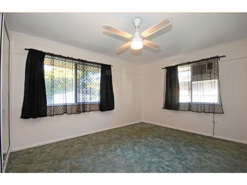 172 School Road, Kallangur QLD 4503