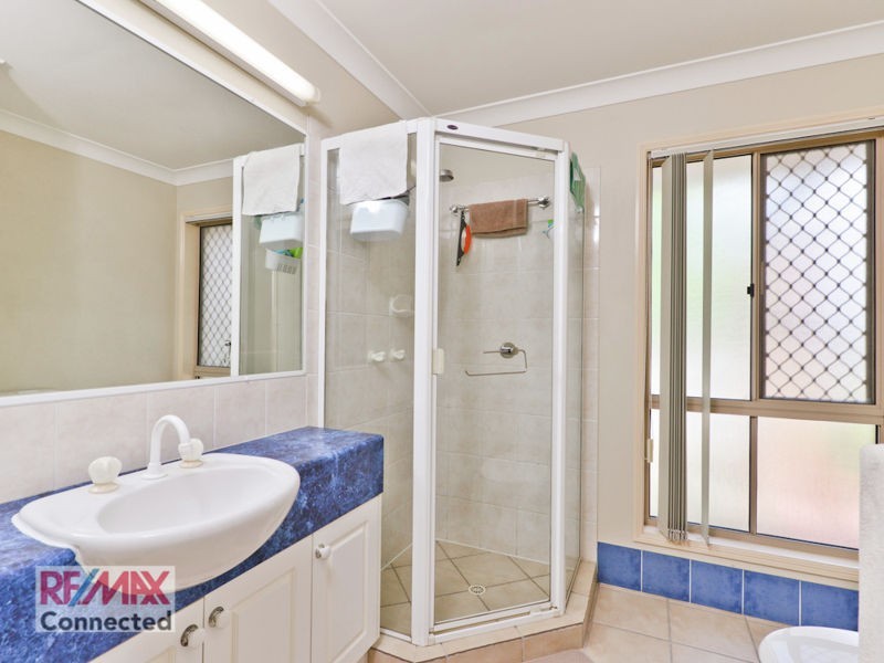 4 Southerden Drive, North Lakes QLD 4509