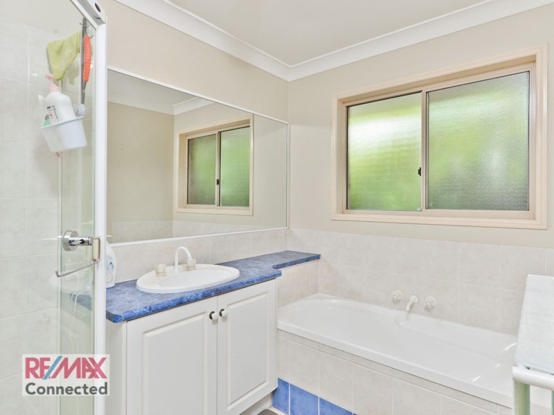4 Southerden Drive, North Lakes QLD 4509