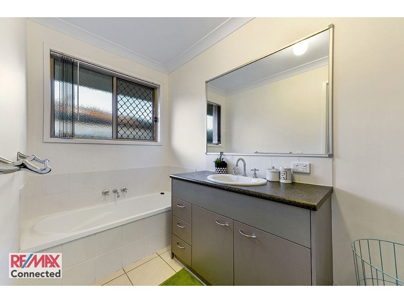 5 Violet St, Kallangur QLD 4503