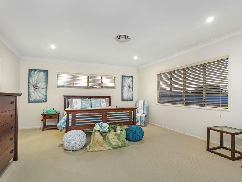 53 Lionheart Crescent, Newport QLD 4020