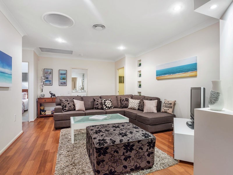53 Lionheart Crescent, Newport QLD 4020