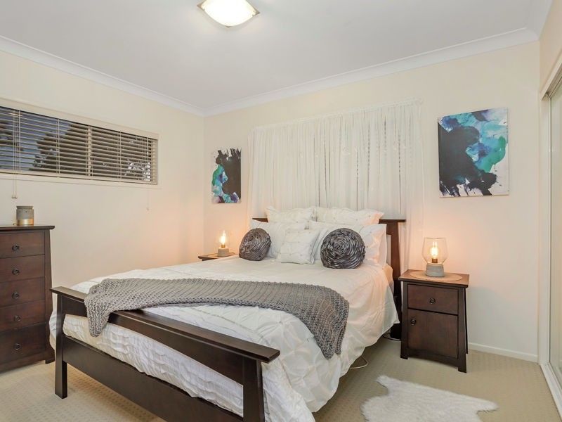 53 Lionheart Crescent, Newport QLD 4020