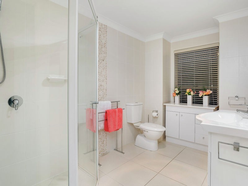 53 Lionheart Crescent, Newport QLD 4020