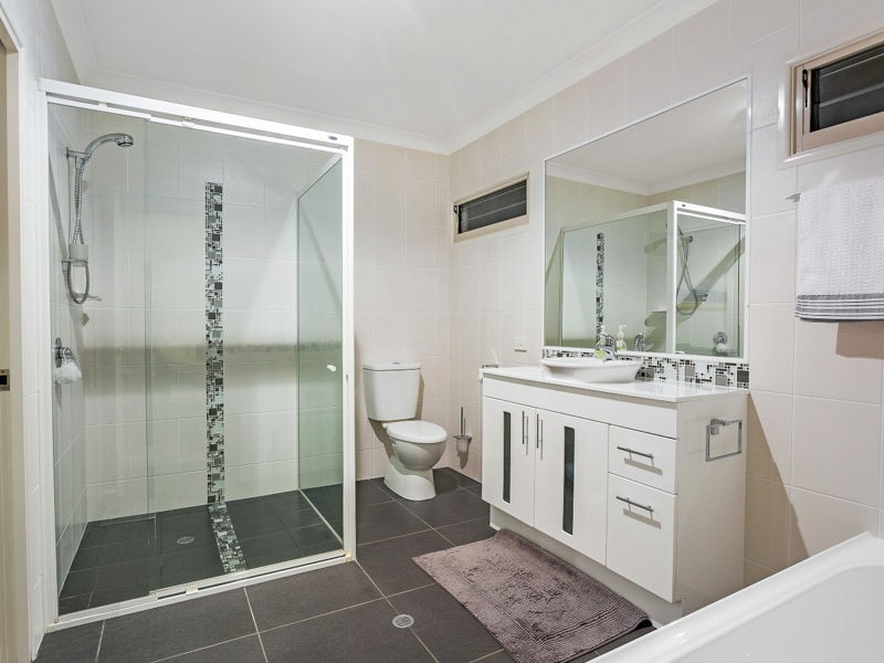 53 Lionheart Crescent, Newport QLD 4020