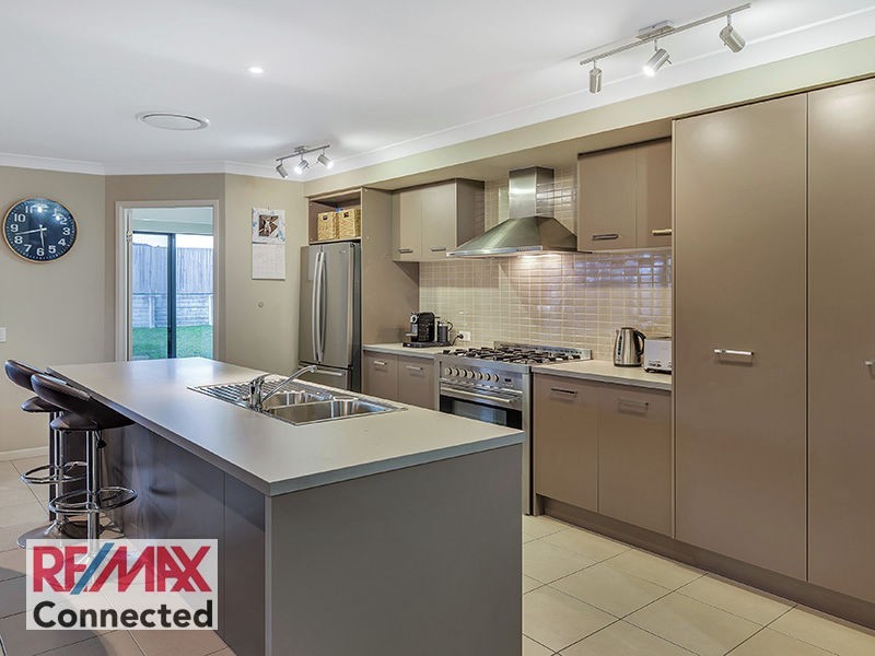 11 Amber Close, Mango Hill QLD 4509