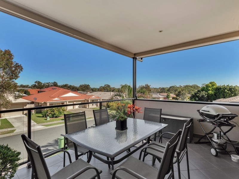 2A Lady Bowen Parade, Rothwell QLD 4022