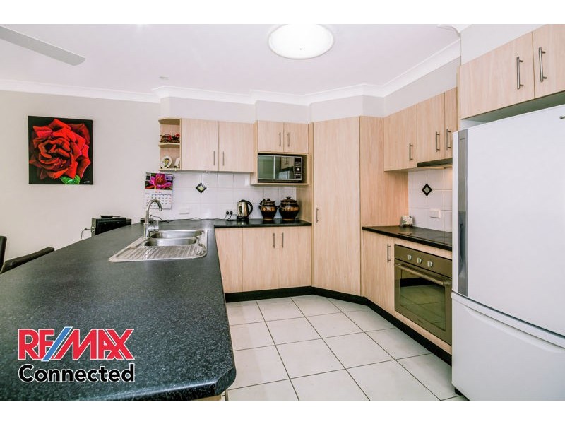 1/4 Lady Bowen Parade, Rothwell QLD 4022